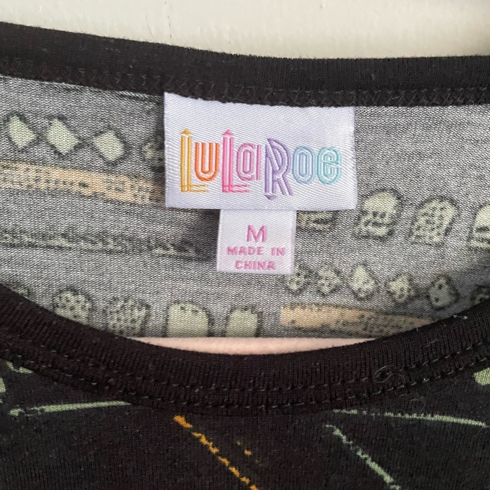 Lularoe Geometric Randy Baseball T-Shirt - Picture 2 of 6